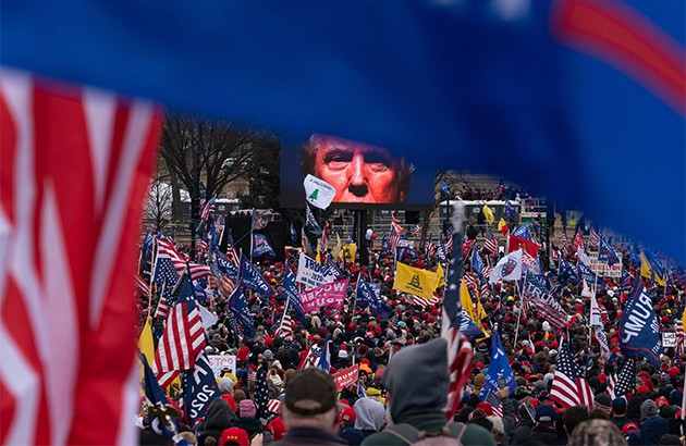 خودشیفتگی جمعی چه بر سر جامعه می‌آورد؟