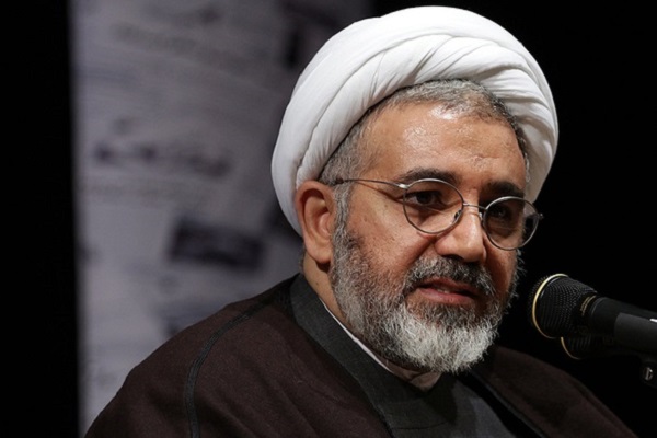 بزرگ‌ترین انحراف در صدر اسلام تبدیل نظام امامت به امارت بود