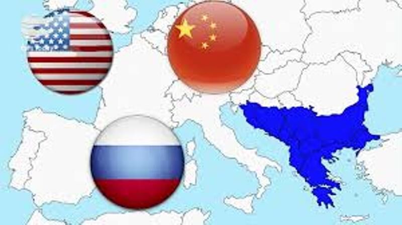 اندیشکده آمریکایی: واشنگتن داعش و القاعده را با اسم جدید احیا می‌کند