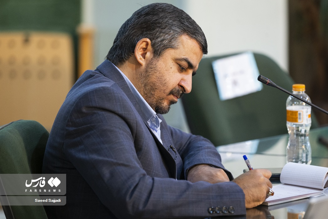 فیاضی: حکمرانی نوین یعنی سازگار شدن با دنیای هوش مصنوعی‌