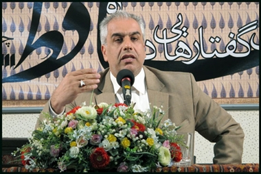 استاد ادبیات فارسی: برتری خاص پروین اعتصامی، زبان آراسته به عفاف و حیاست