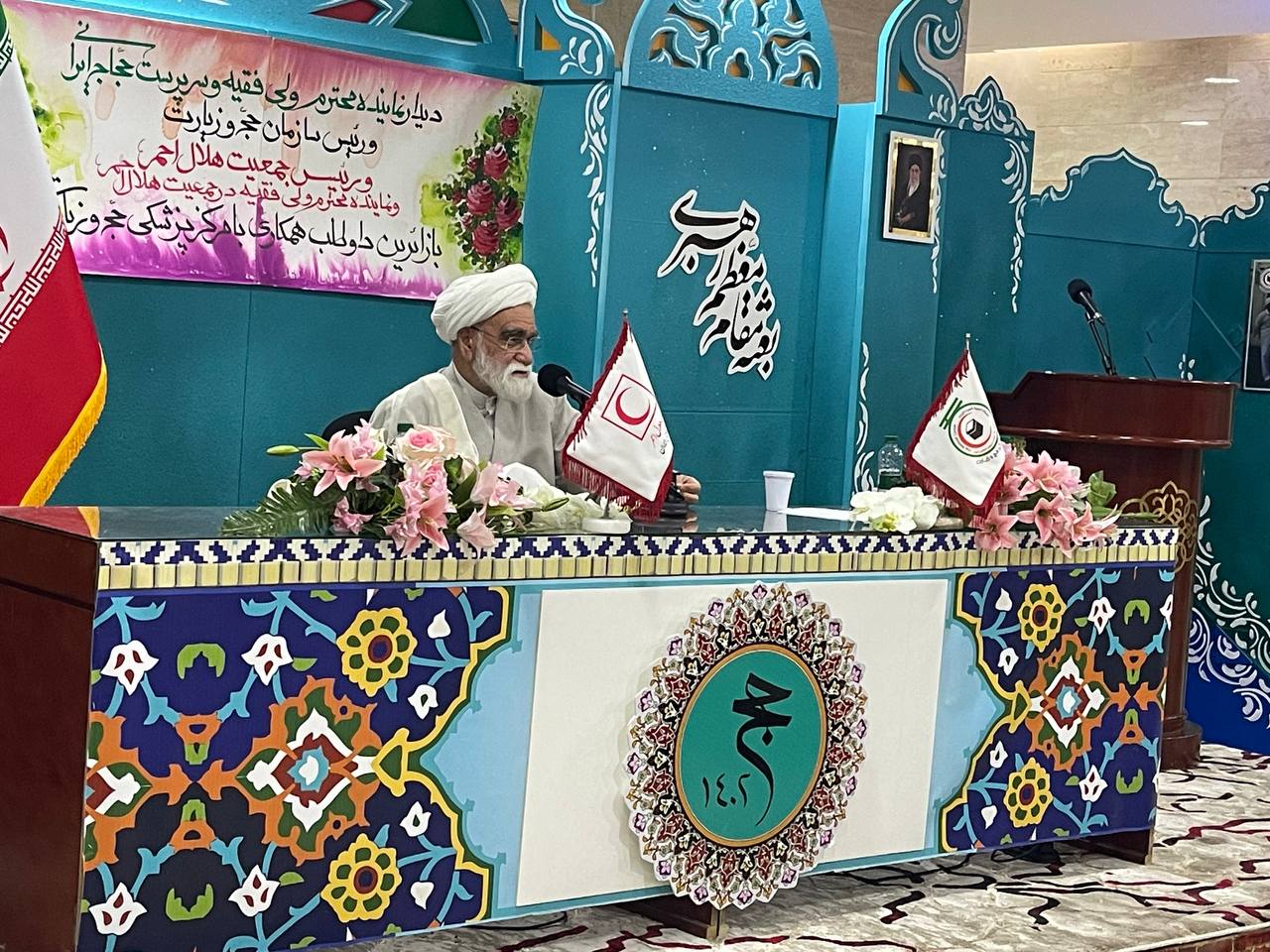 خدمات جمعیت هلال‌احمر در حج تمتع چشمگیر است/ بهره‌گیری از فعالیت داوطلبانه زائران در حوزه درمان یک تجربه موفق است