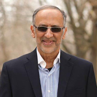 معرفی کتاب «تشیع بازنگری شده» نوشته لیاقت تکیم