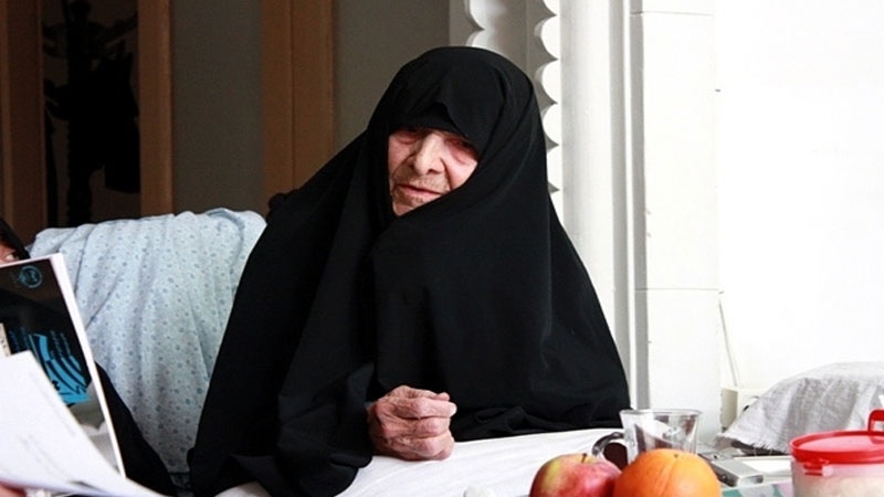 اشرف جواهری: راز خوشبختی از نگاه بانو مجتهده امین