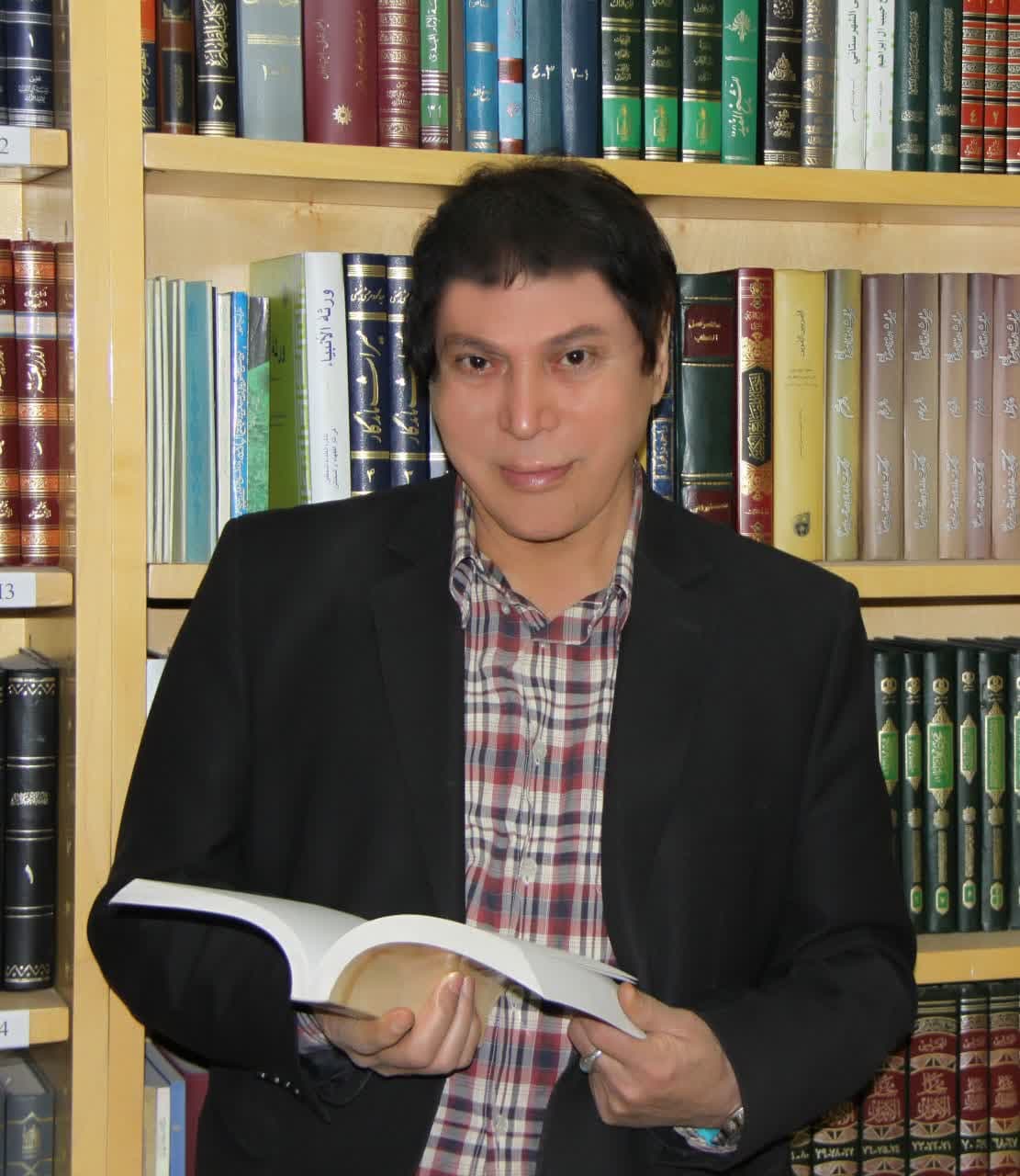 شعر و موسیقی ایرانی وامدار تعزیه است / چرا مکانهای تعزیه در قدیم بیضوی بود؟