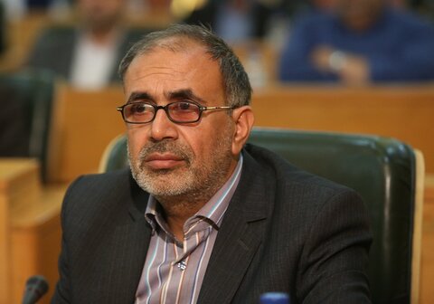 ثواب زیارت امام رضا بالاتر از امام حسین است / وقتی معاون آیسسکو مقام علمی امام رضا را با مأمون و غزالی در یک ردیف قرار داد …