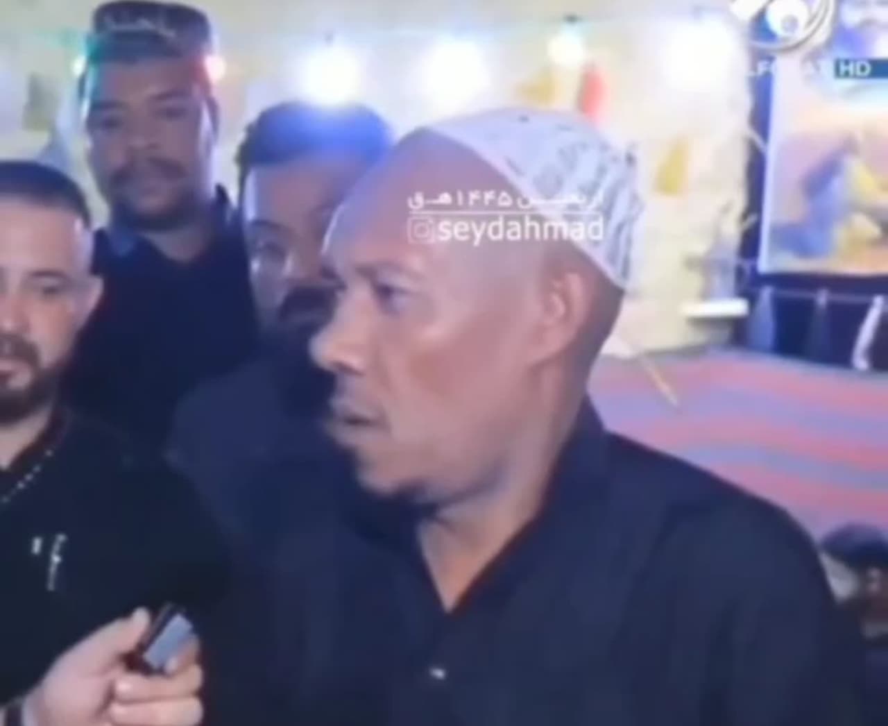 ببینید/ عشق وصف ناشدنی مرد عراقی به سیدالشهدا(ع)