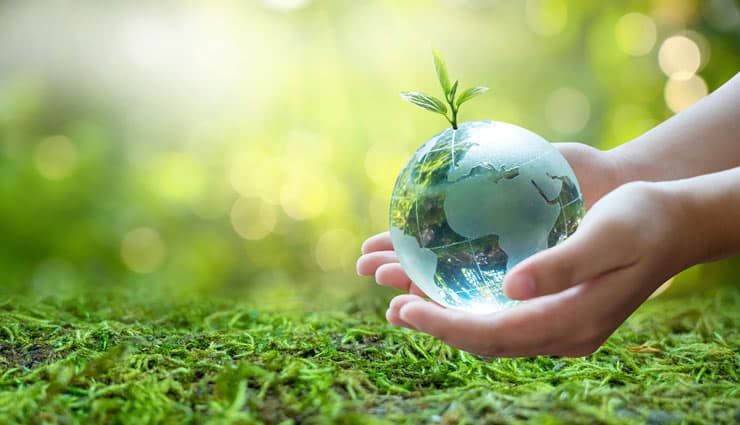 این کار انسان را به صفات عالی می‌رساند