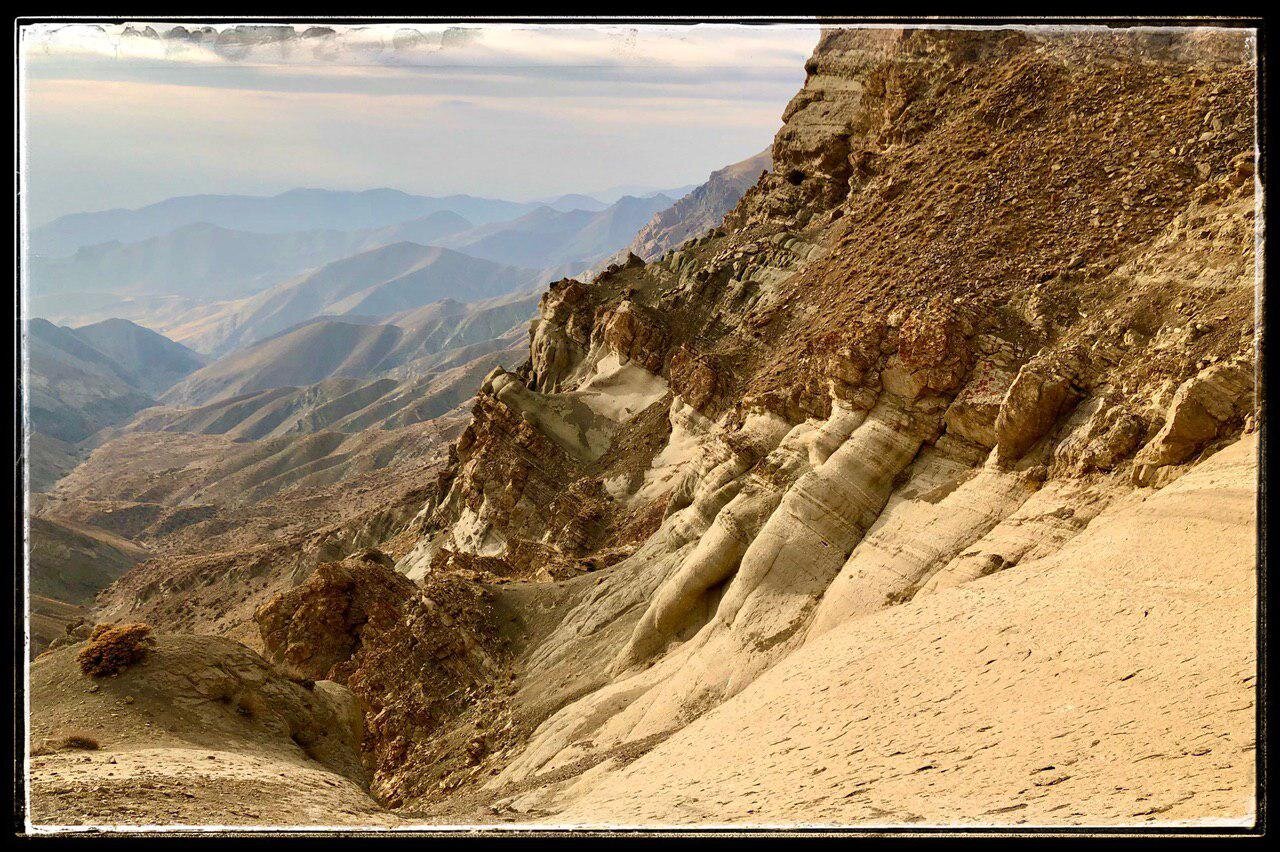 قله‌ای که مسیرش از یک امامزاده می‌گذرد +تصاویر