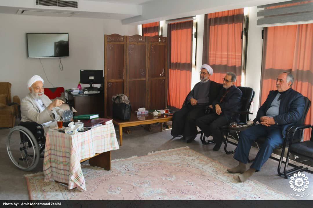 حاج آقای قرائتی مورد تقدیر قرار گرفت +جزئیات