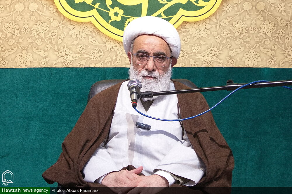 طلبگی یعنی خدمت به اسلام و نوکری امام زمان(عج)