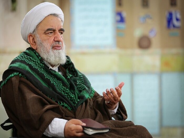 تقرب به خدا با مستحبات و مراقبت از اعمال، راه رسیدن به جمع صالحین است