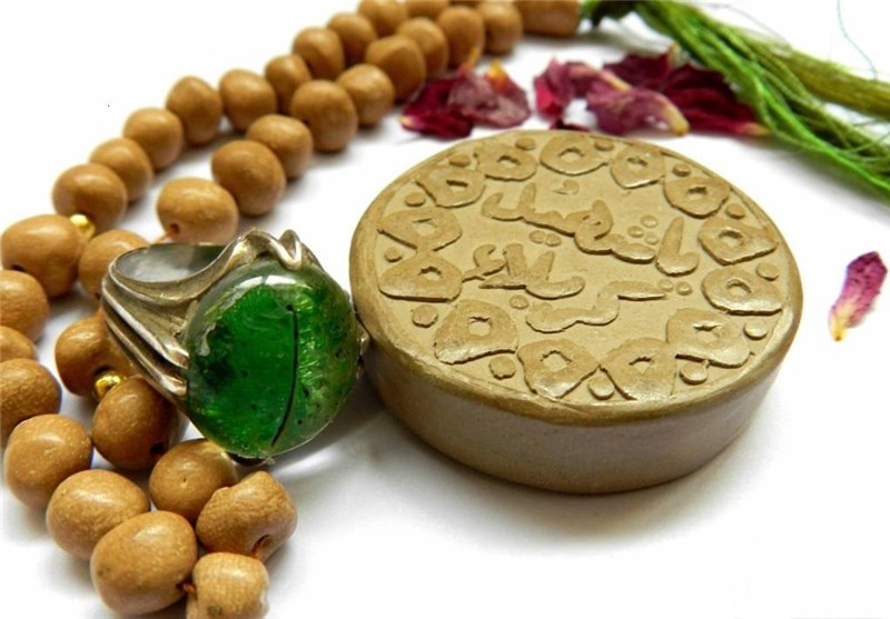 وقتی حضرت زهرا از خاک قبر حمزه تسبیح ساخت!