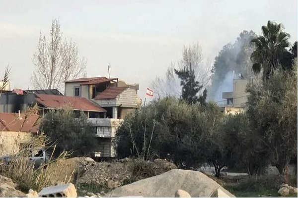 آتش زدن مسجدی در لبنان توسط عناصر وابسته به رژیم جولانی + عکس