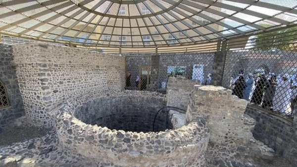 پیامبر (ص) را با آب این چشمه غسل دادند!