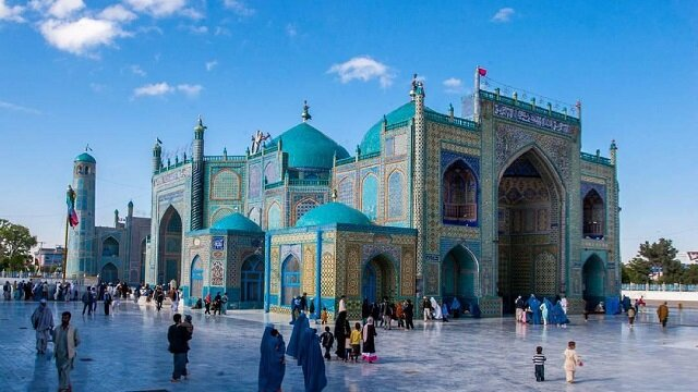 مسجد آبی، جایگاه مقدس مردم افغانستان
