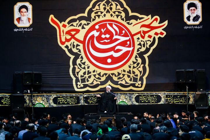 بدون ترک معصیت، بهره‌ای از سفره سیدالشهدا(ع) نمی‌بریم