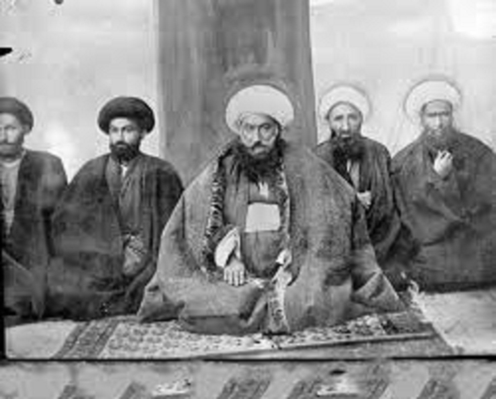 اگر من در امر مرجعیت دخالت کنم، به تباهی کشیده می‌شوم!