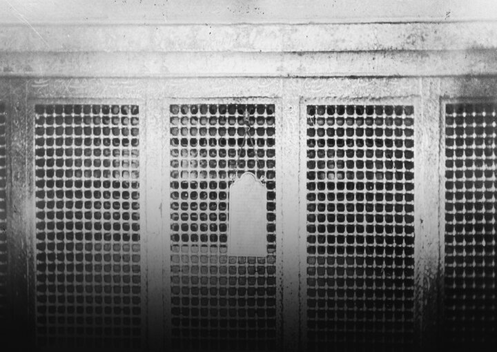 سیر تحول ضریح امام حسین(ع) از دیلمی تا فرشچیان؛ داستان امام‌باره هند