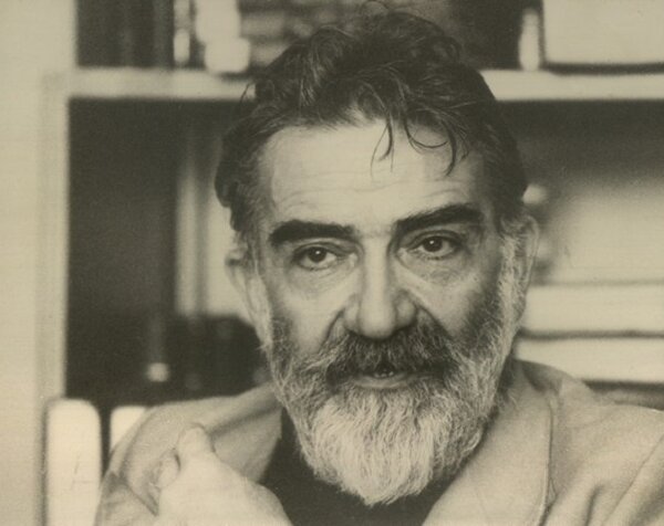 فقیه فروتن، کتابداری که ۵۰ سال چراغ کتابخانه مجلس را روشن نگه داشت