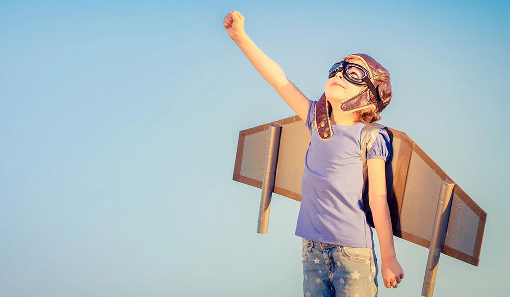 چگونه می‌توانیم عزت نفس سالم را در کودکان پرورش دهیم؟