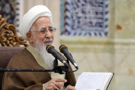 صحیفه سجادیه منشور تربیت و بیداری امت اسلامی است