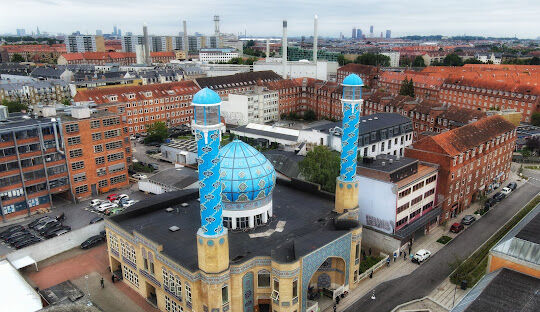 هراس از درخشش نام اهل بیت‌علیهم‌السلام در قلب اروپا