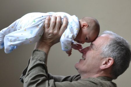 هشدار به شکاف نسلی در خانواده‌ها با ازدواج در سنین بالا