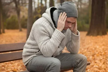 علائم افسردگی فصلی چیست؟ + فیلم