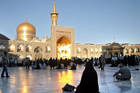 صاحبدلانی که زیر سایه حضرت خورشید اهل کرامت شده‌اند