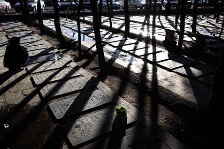 آیا مردگان در عالم برزخ از خانواده خود اطلاعی دارند و نگران سرنوشت آنها هستند؟