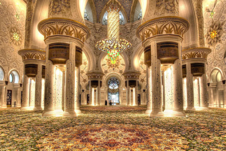 امام علی(ع) نمازگزاران این مساجد را بدترین اهل زمین می‌داند