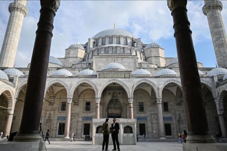 مسجد جامع سلیمانیه استانبول؛ جلوه‌ای از عبادت، دانش و هنر در قلب تاریخ عثمانی