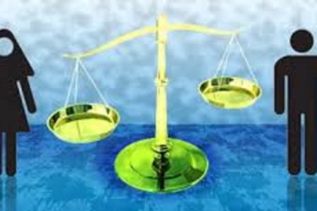اگر زن و مرد در آفرینش یکسانند، پس چرا از نظر حقوق زن و مرد تفاوت دارند؟