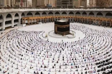 اهمیت و آثار رو به “قبله” نشستن در سیره پیامبر اکرم (ص)