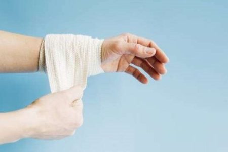 چطور وضوی جبیره بگیریم؟