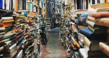 آیا دوباره خواندن کتابها نشانه عقبماندن از جهان تازههاست؟