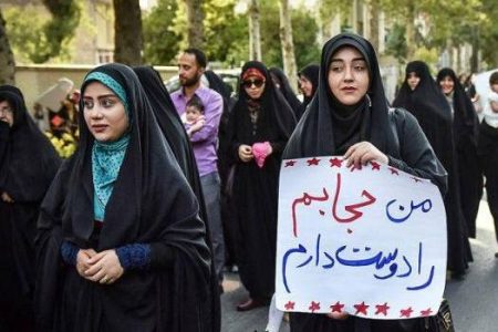 چطور حجاب را برای دخترانمان دوست‌داشتنی کنیم؟