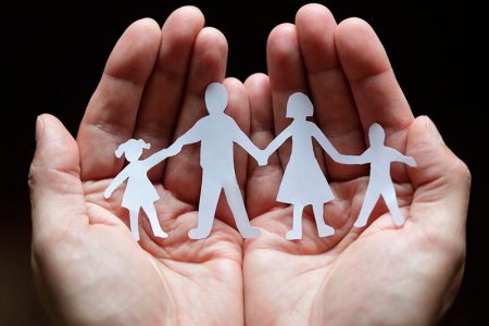 توصیه‌های دینی برای هم‌آوایی خانواده با شغل همسر