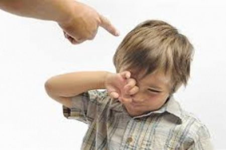 برخورد با فرزند وقتی مرتکب خطا و گناهی کبیره ( به‌طور پنهانی) می‌شود چیست؟