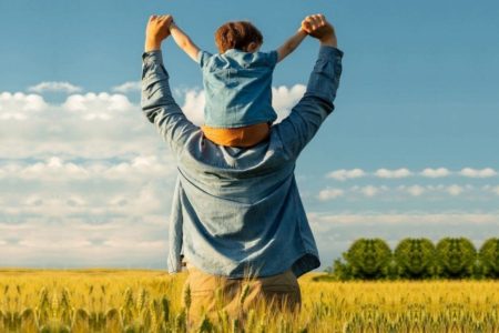 اراده فرزندانمان را قوی کنیم، نه خواسته‌هایش