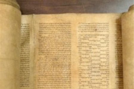 اشاره تورات به چادر به عنوان حجاب برتر زنان / تأکید انجیل به رعایت عفت زنان