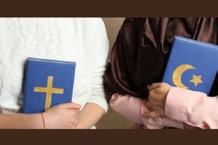 کریسمس و همزیستی؛ مسلمانان و مسیحیان اروپا در جشن پیام صلح