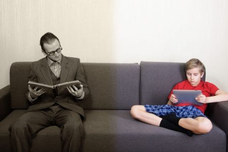 خانه‌ای با دو صدا؛ روایت شکاف نسلی و راه‌های آشتی والدین و فرزندان