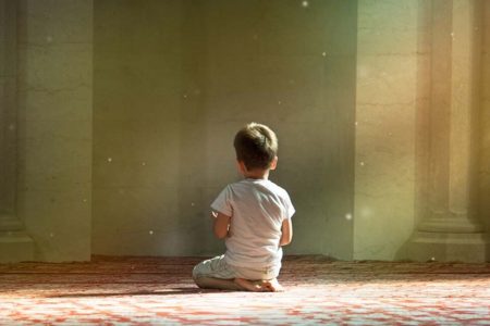 هفت سالگی؛ آغاز مسیر نور با اولین نماز