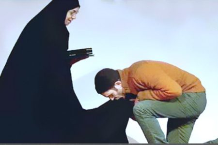 چهل حدیث برای حق‌شناسی؛ نیکی به پدر و مادر؛ عبادتی که به بهشت ختم می‌شود