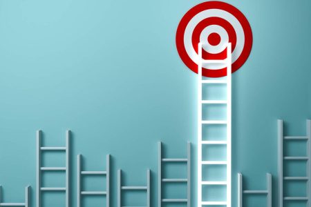 وقتی معیارها بیش از حد بالاست: کمال‌گرایی که خوشحالی را می‌بلعد