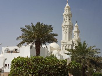 تغییر قبله؛ آزمایشی برای تسلیم شدن در برابر فرمان الهی