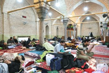 ببینید| اعتکاف با دلهای پاک نوجوانان چه میکند