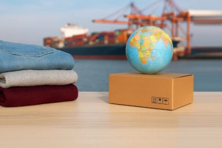 نظر رهبر انقلاب درباره واردات و استفاده از لباس‌های خارجی